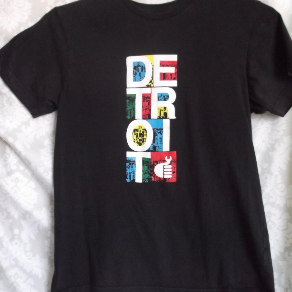 Detroit Graphic T-shirt Black with DETROIT print L